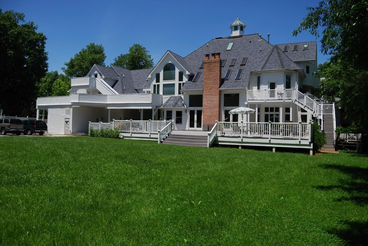 The Columbia Inn At Peralynna Exterior foto